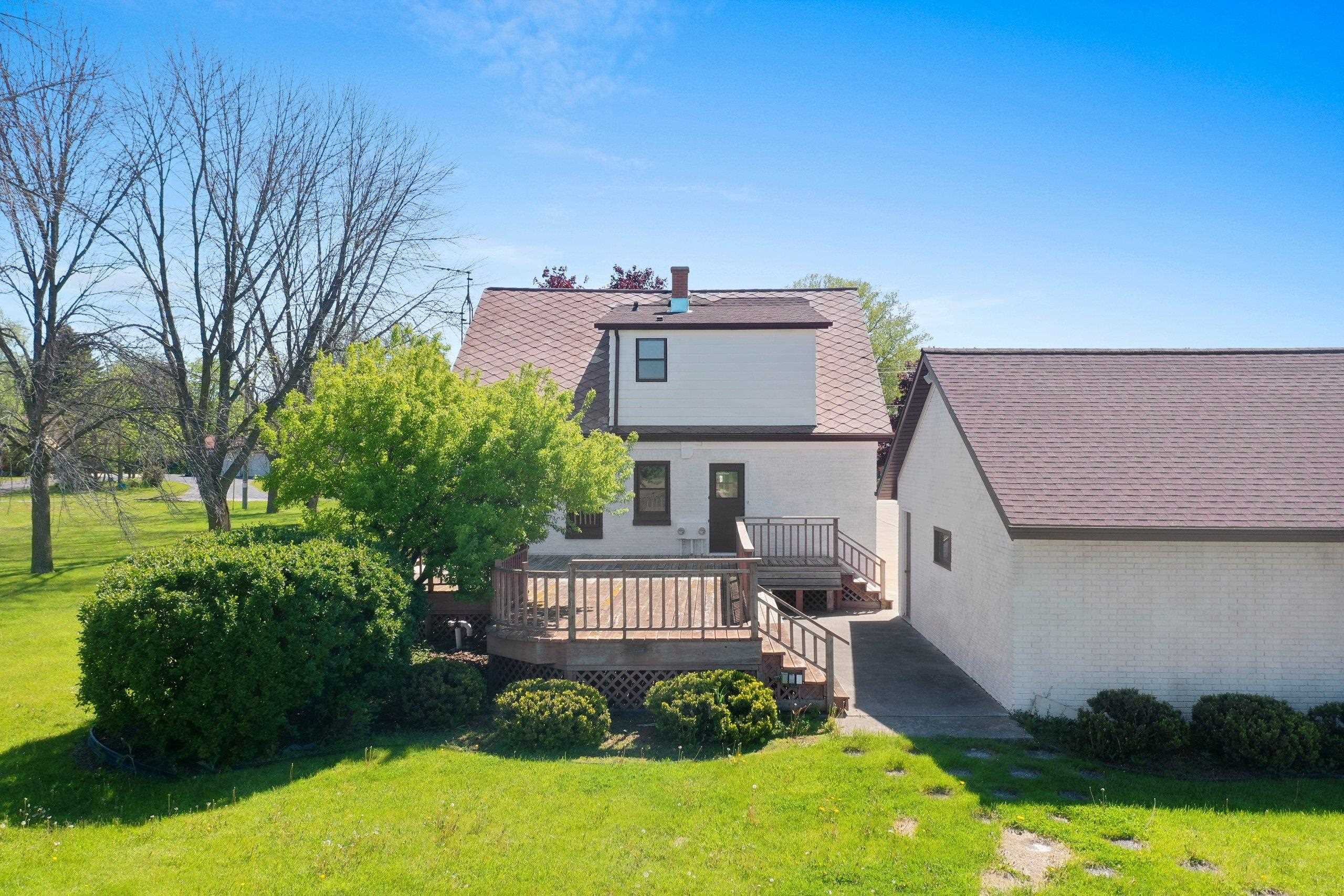 2110 North 8th Street Manitowoc, WI 54220 - Photo 13 of 54