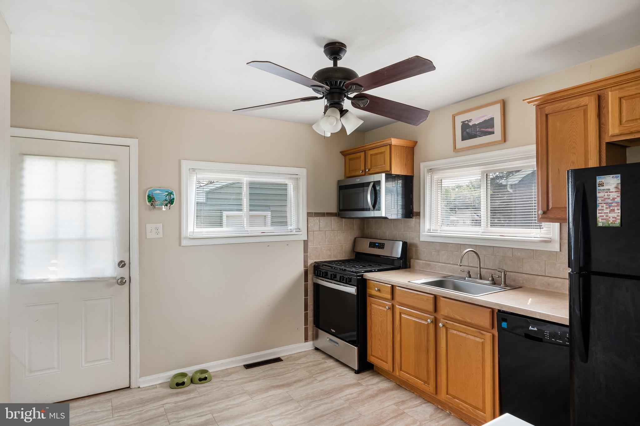 215 Bailey Avenue Maple Shade, NJ 08052 - Photo 12 of 22