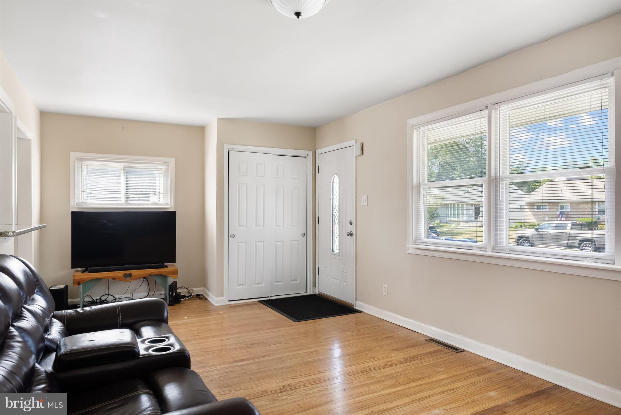 215 Bailey Avenue Maple Shade, NJ 08052 - Photo 7 of 22