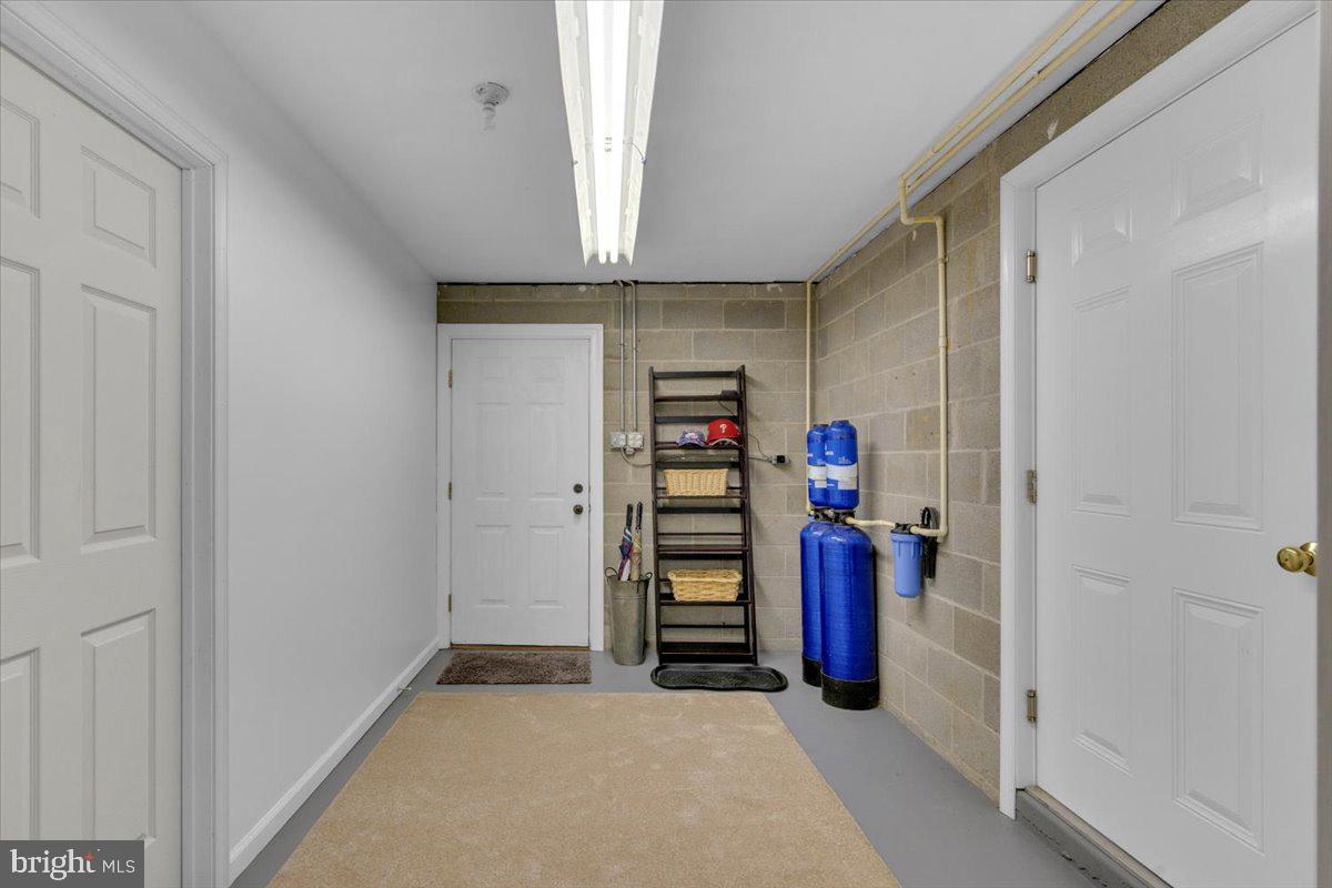 1424 Oakwood Road Coatesville, PA 19320 - Photo 29 of 41 Convenient lower level mudroom