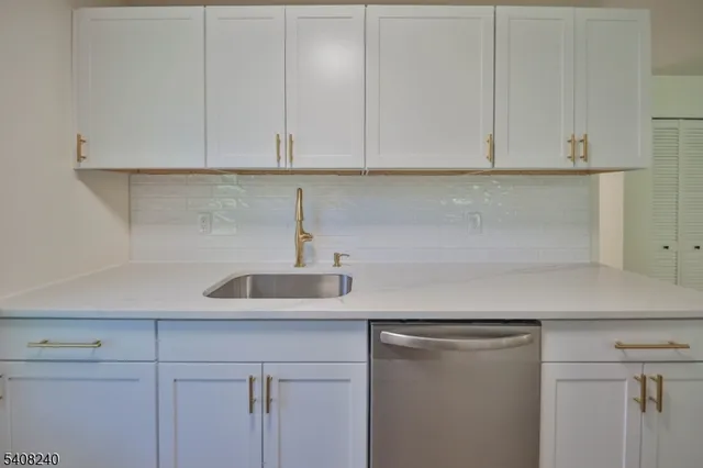 $2,900 | 2015 Spruce Hills Drive, Glen Gardner, NJ 08826