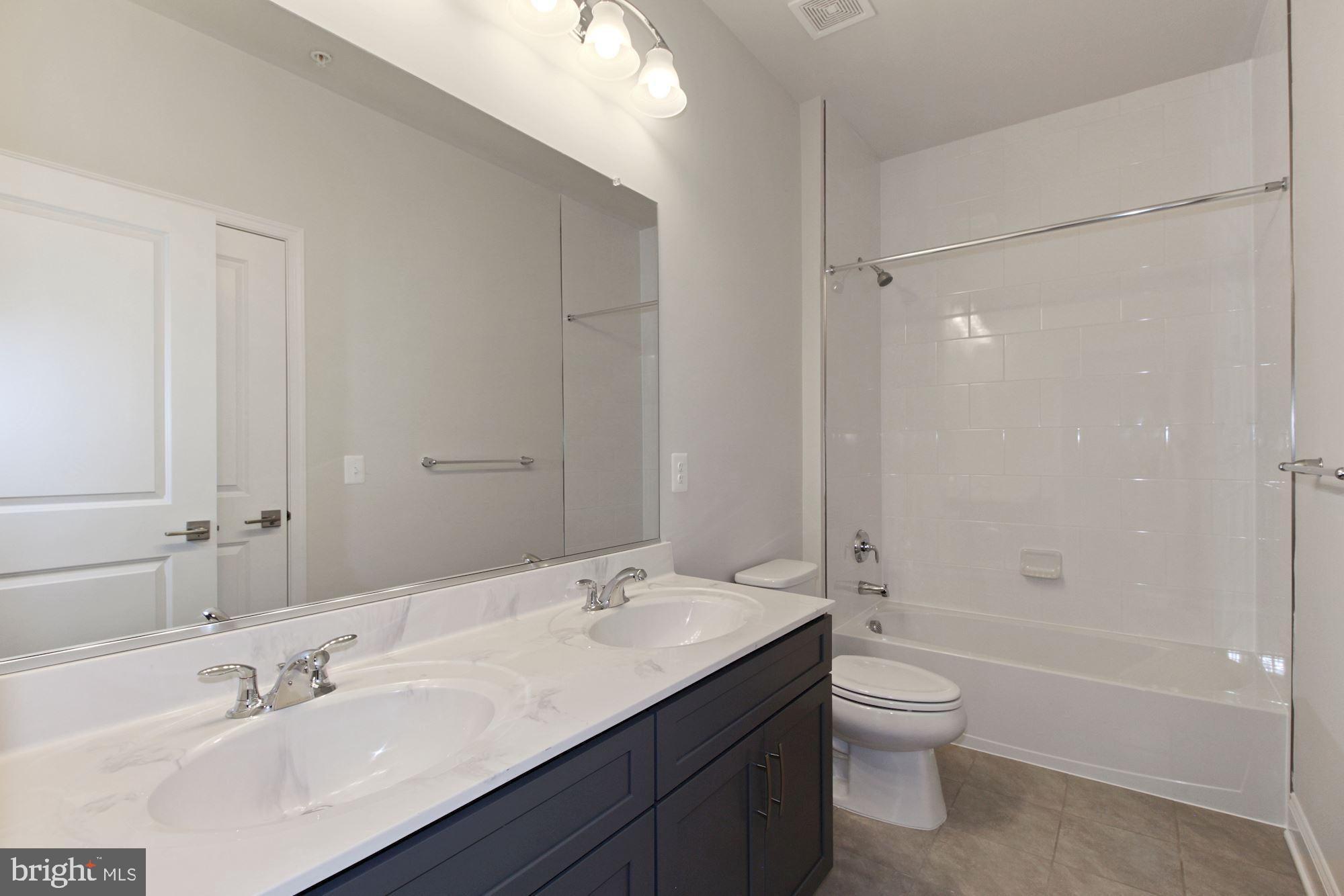 408 Spruce Pine Road Abingdon, MD 21009 - Photo 15 of 23 Hallway Bath