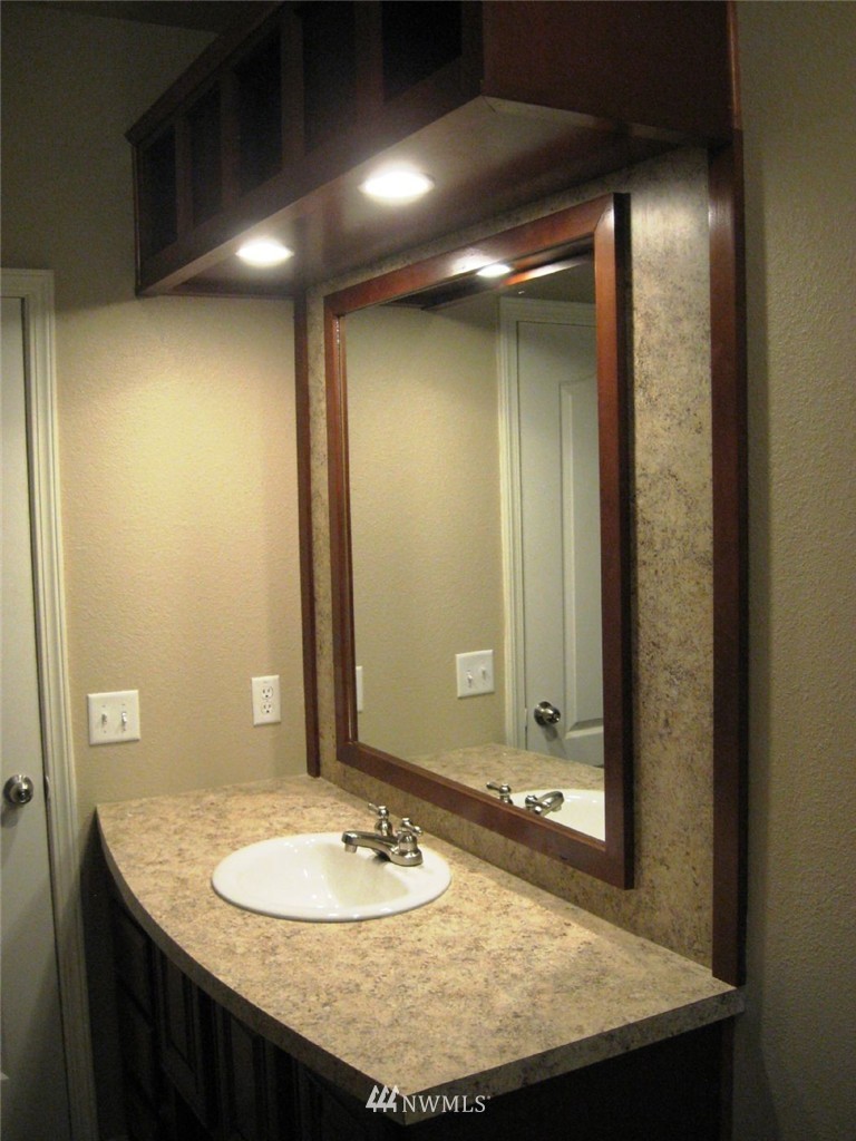 1755 Bunker Creek Road Chehalis, WA 98532 - Photo 9 of 18 Gallery Image 9