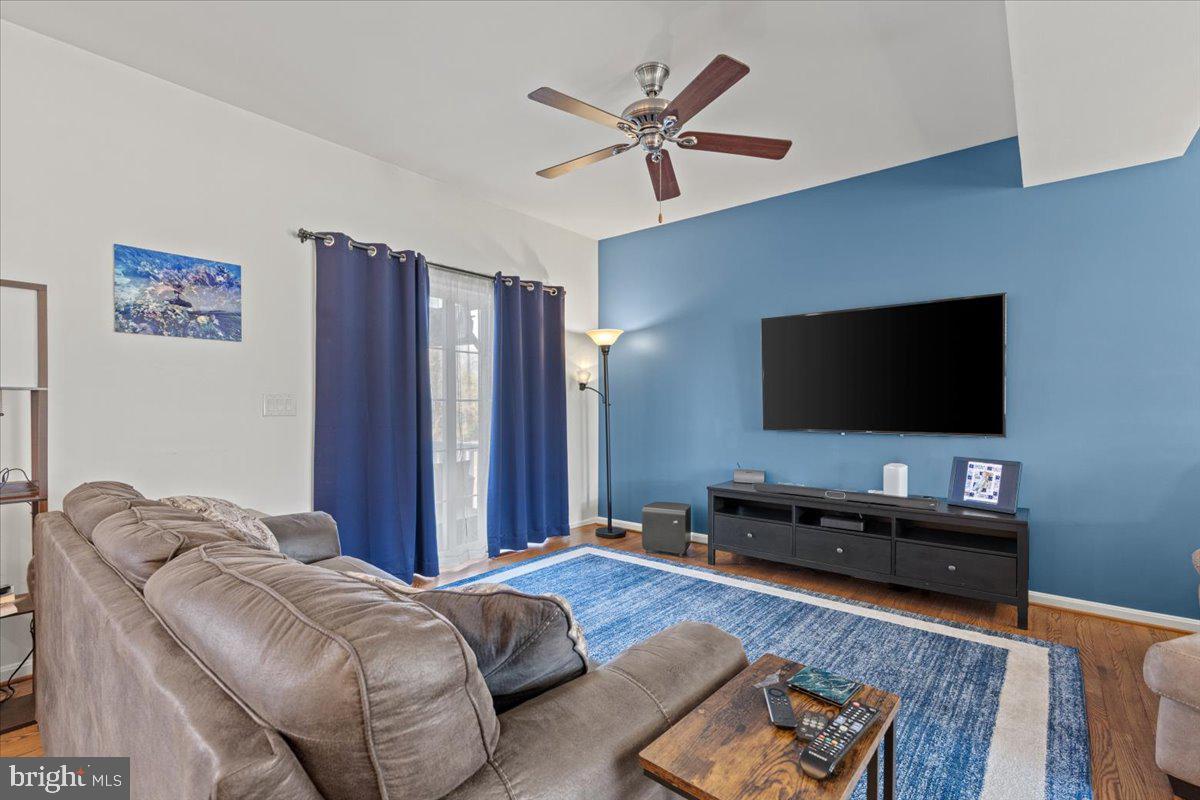 9448 Old Solomons Island Road Owings, MD 20736 - Photo 16 of 49