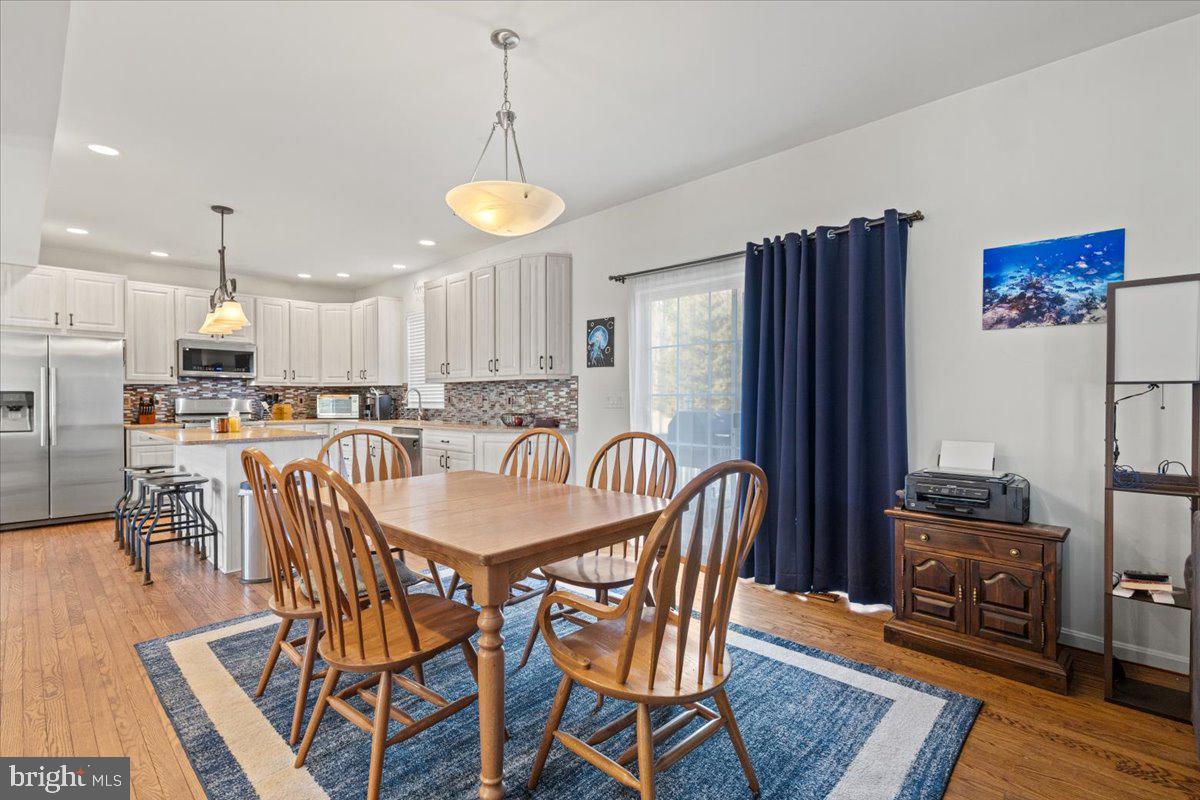 9448 Old Solomons Island Road Owings, MD 20736 - Photo 19 of 49 Breakfast area
