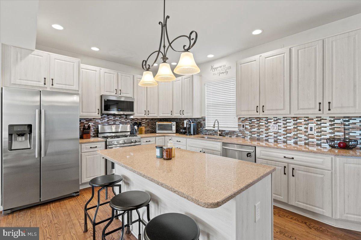 9448 Old Solomons Island Road Owings, MD 20736 - Photo 22 of 49 Granite counters