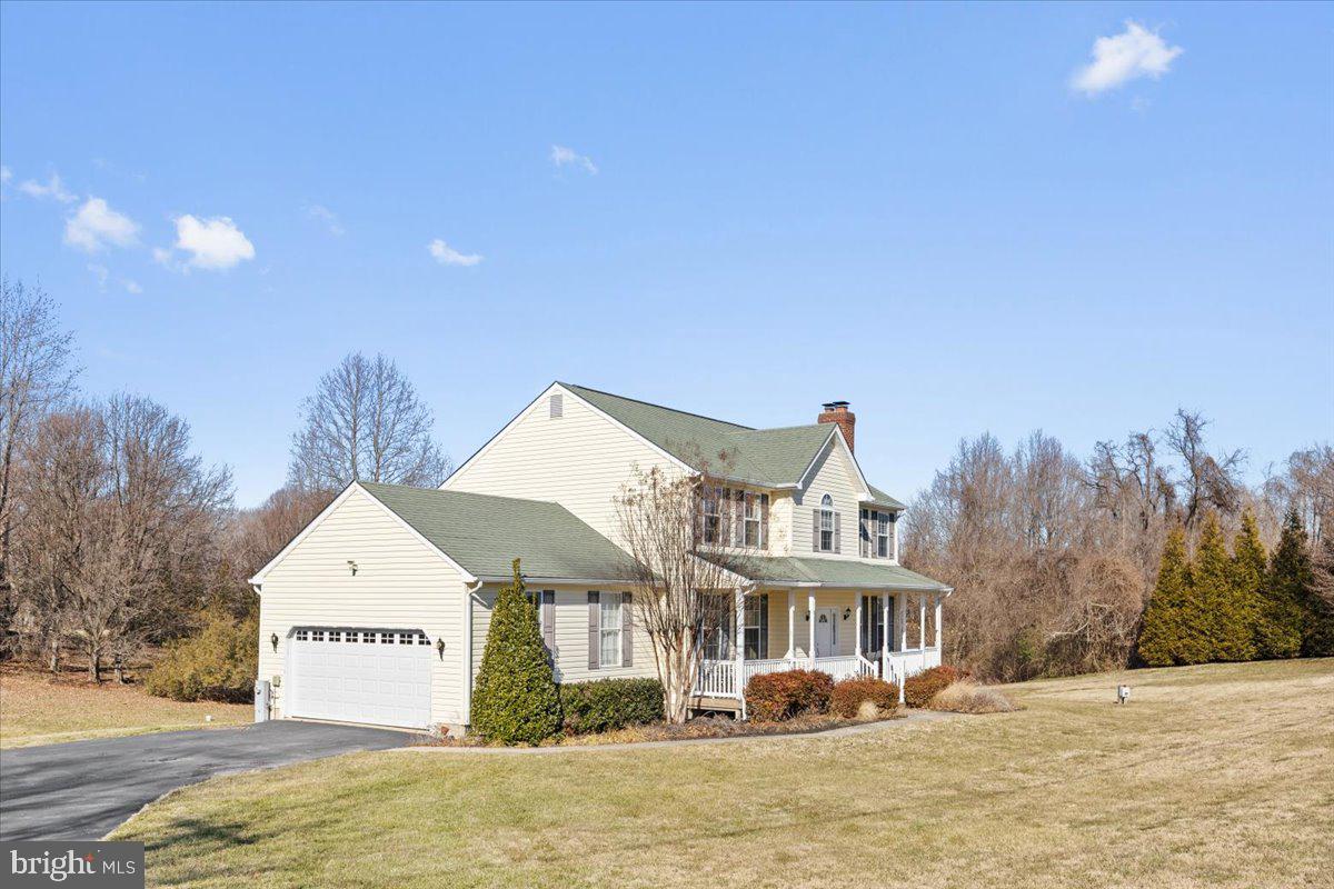 9448 Old Solomons Island Road Owings, MD 20736 - Photo 3 of 49 Spacious 2 car garage