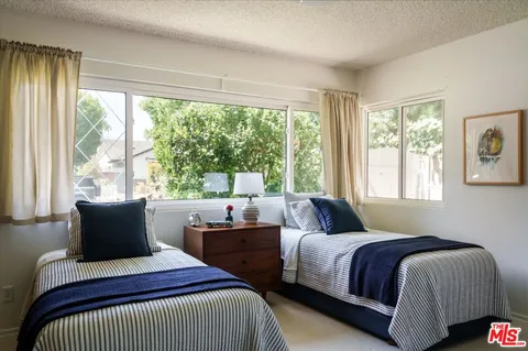 $1,350,000 | 14141 Margate Street, Sherman Oaks, CA 91401