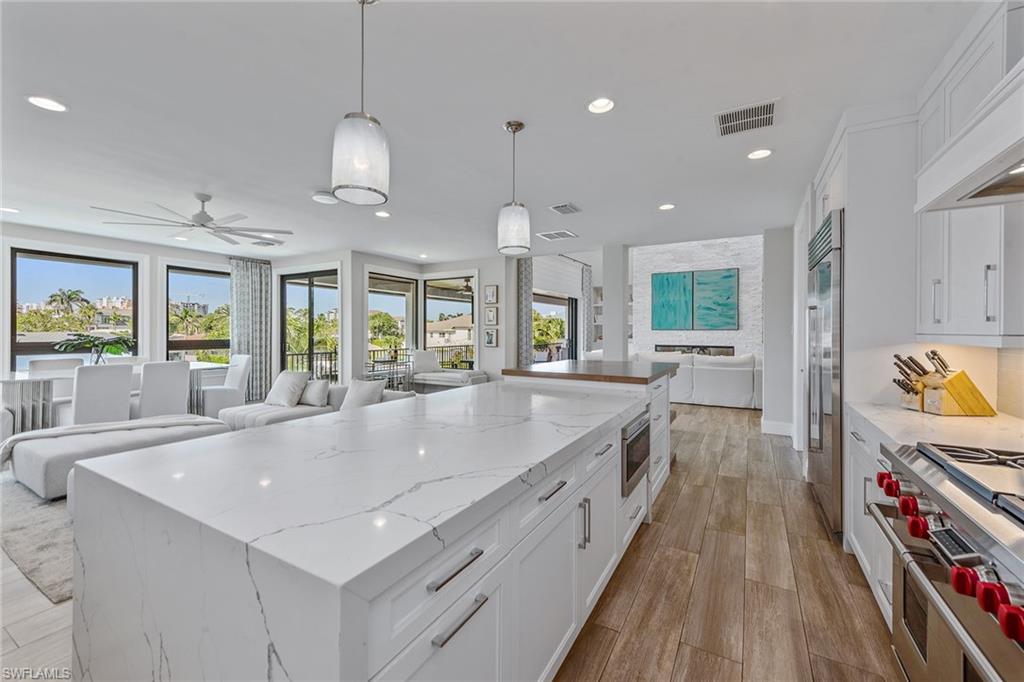 434 Trade Winds Avenue Naples, FL 34108 - Photo 12 of 50