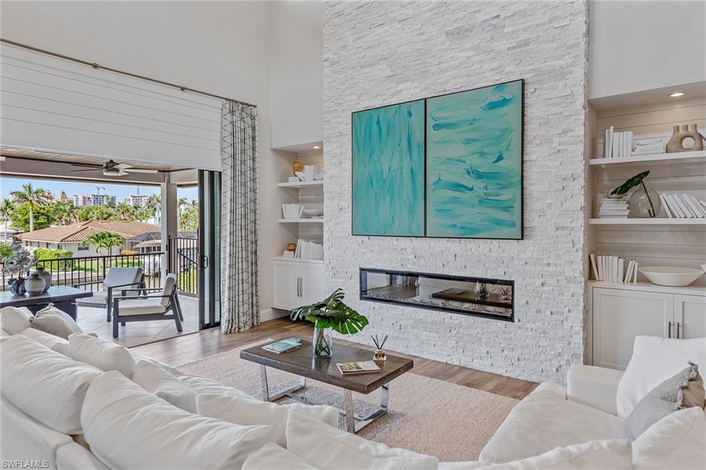 434 Trade Winds Avenue Naples, FL 34108 - Photo 3 of 50