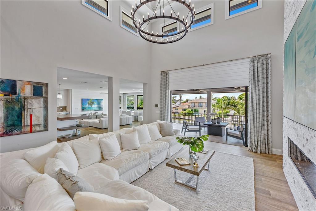 434 Trade Winds Avenue Naples, FL 34108 - Photo 6 of 50