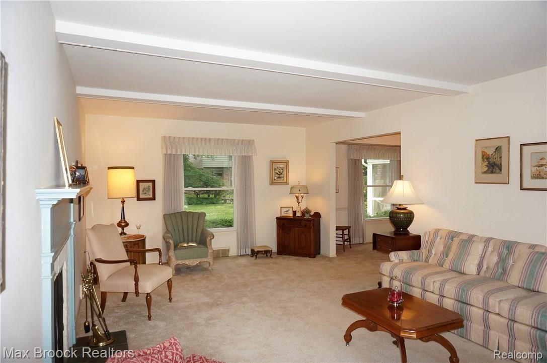 20210 Old Coach Road Franklin, MI 48025 - Photo 15 of 37 lr.JPG