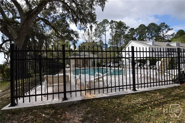 $1,950 | 11330 White Bluff Road, Unit 36, Savannah, GA 31419