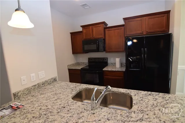 $1,950 | 11330 White Bluff Road, Unit 36, Savannah, GA 31419