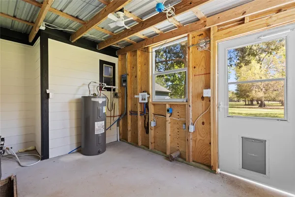 a view of a storage & utility room