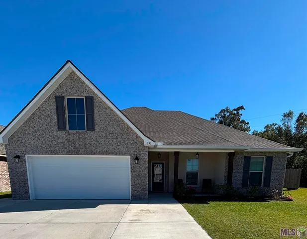 $306,000 | 252 Marie Claire Drive, Houma, LA 70364