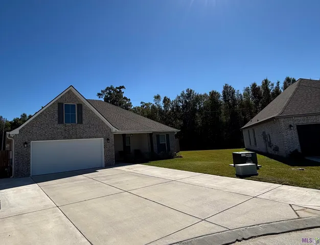 $306,000 | 252 Marie Claire Drive, Houma, LA 70364