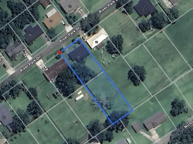 $215,000 | 13 River Park Drive, Hahnville, LA 70057