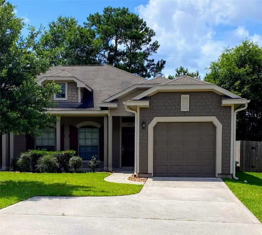$1,500 | 45 Woodland Hills Drive, Unit A, Conroe, TX 77303