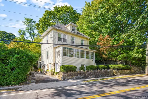 $5,800 | 49 Weaver Street, Larchmont, NY 10538
