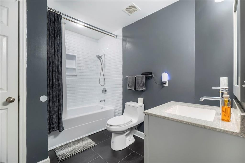 1752 Pryor Road Southwest, Unit 311 Atlanta, GA 30315 - Photo 16 of 21