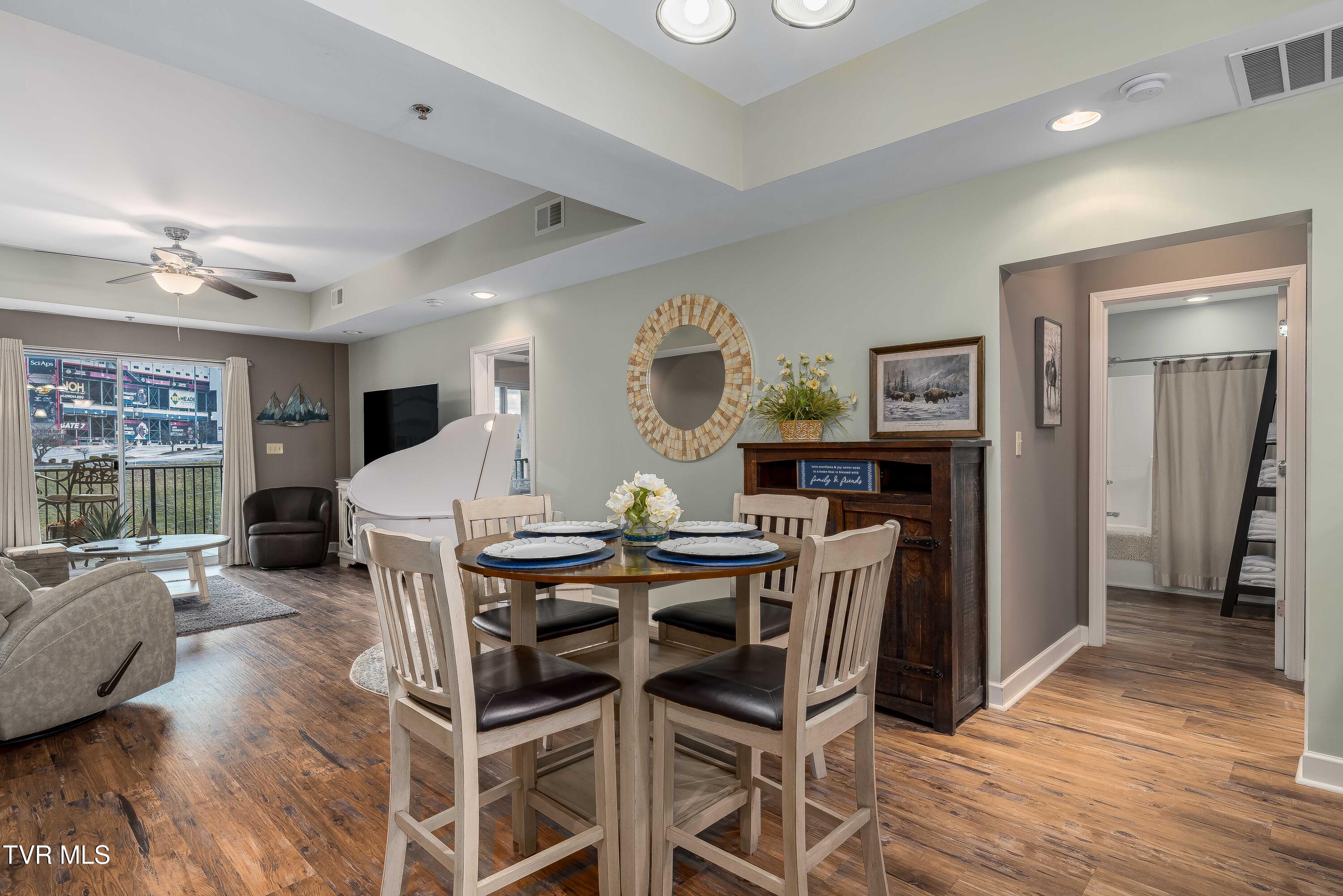 120 Raceday Center Drive, Unit 303 Bristol, TN 37620 - Photo 16 of 65 120 Raceday Center Dr (59 of 81)