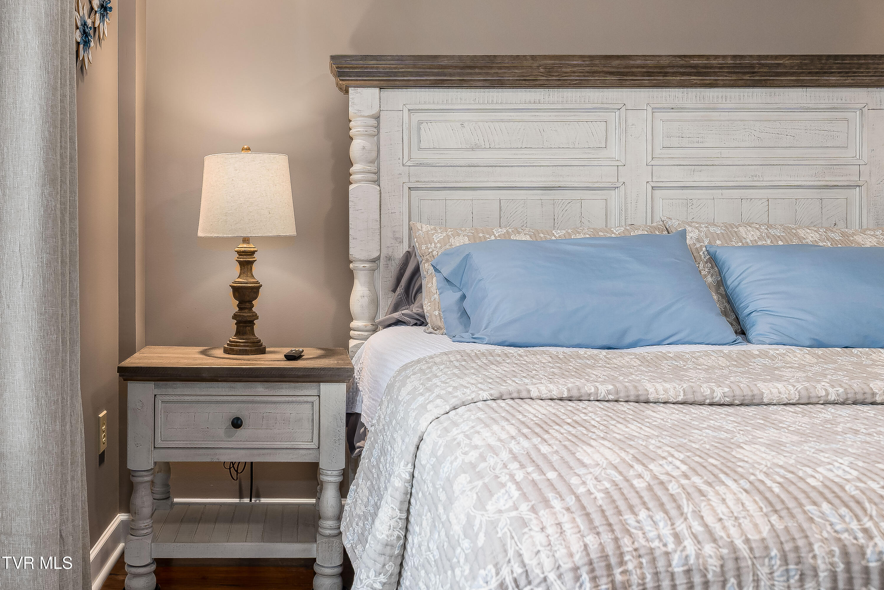 120 Raceday Center Drive, Unit 303 Bristol, TN 37620 - Photo 26 of 65 120 Raceday Center Dr (69 of 81)