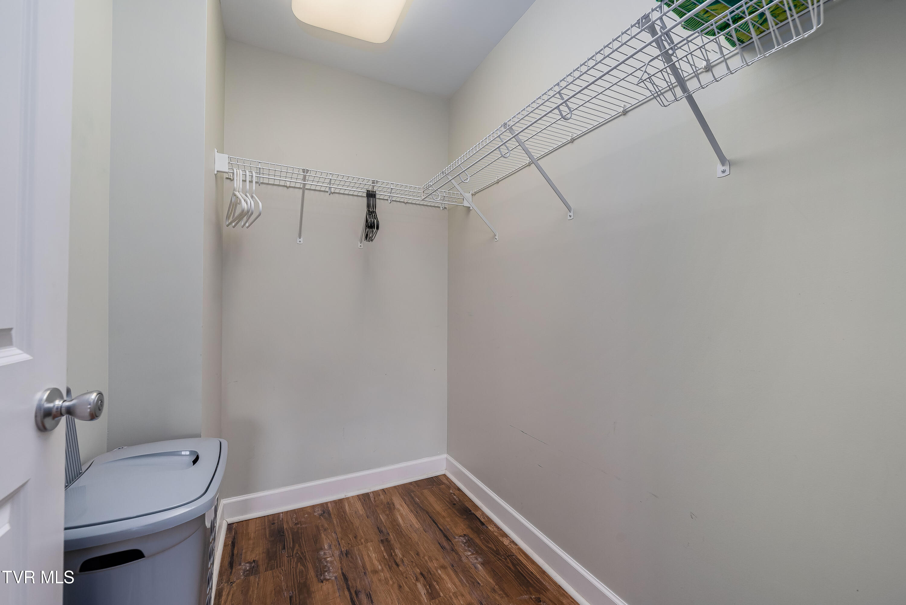 120 Raceday Center Drive, Unit 303 Bristol, TN 37620 - Photo 28 of 65 120 Raceday Center Dr (71 of 81)