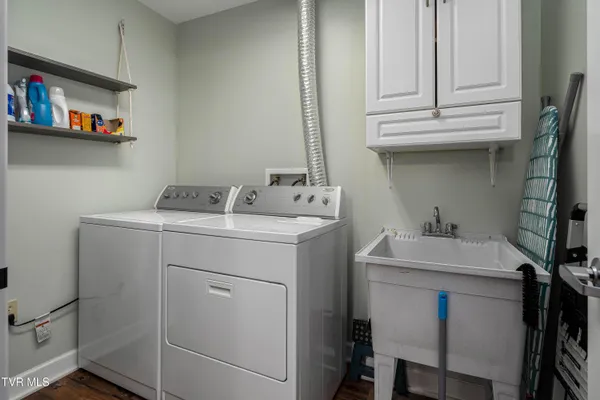 $244,900 | 120 Raceday Center Drive, Unit 303, Bristol, TN 37620
