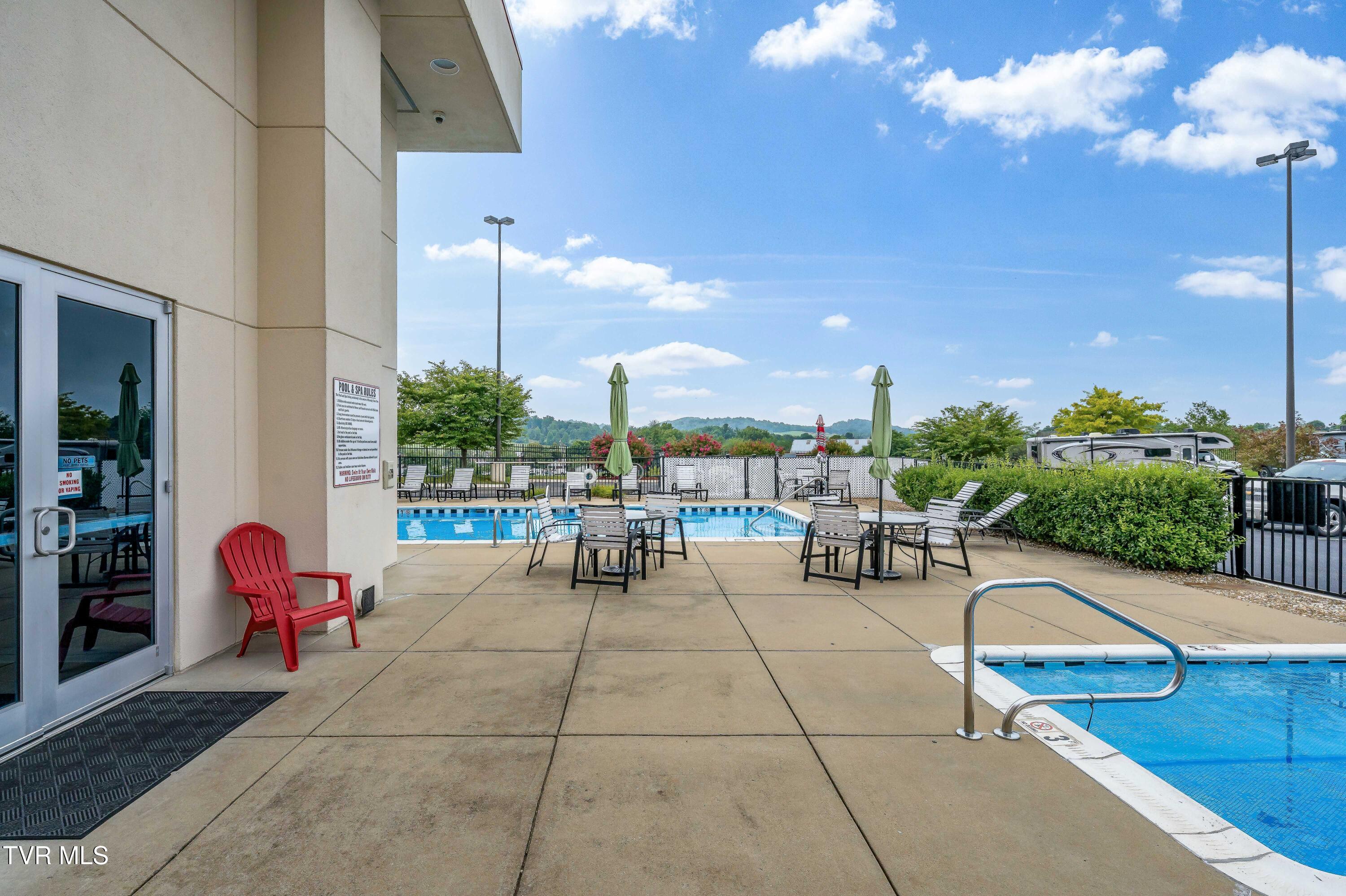 120 Raceday Center Drive, Unit 303 Bristol, TN 37620 - Photo 52 of 65 120 Raceday Center Dr (6 of 81)