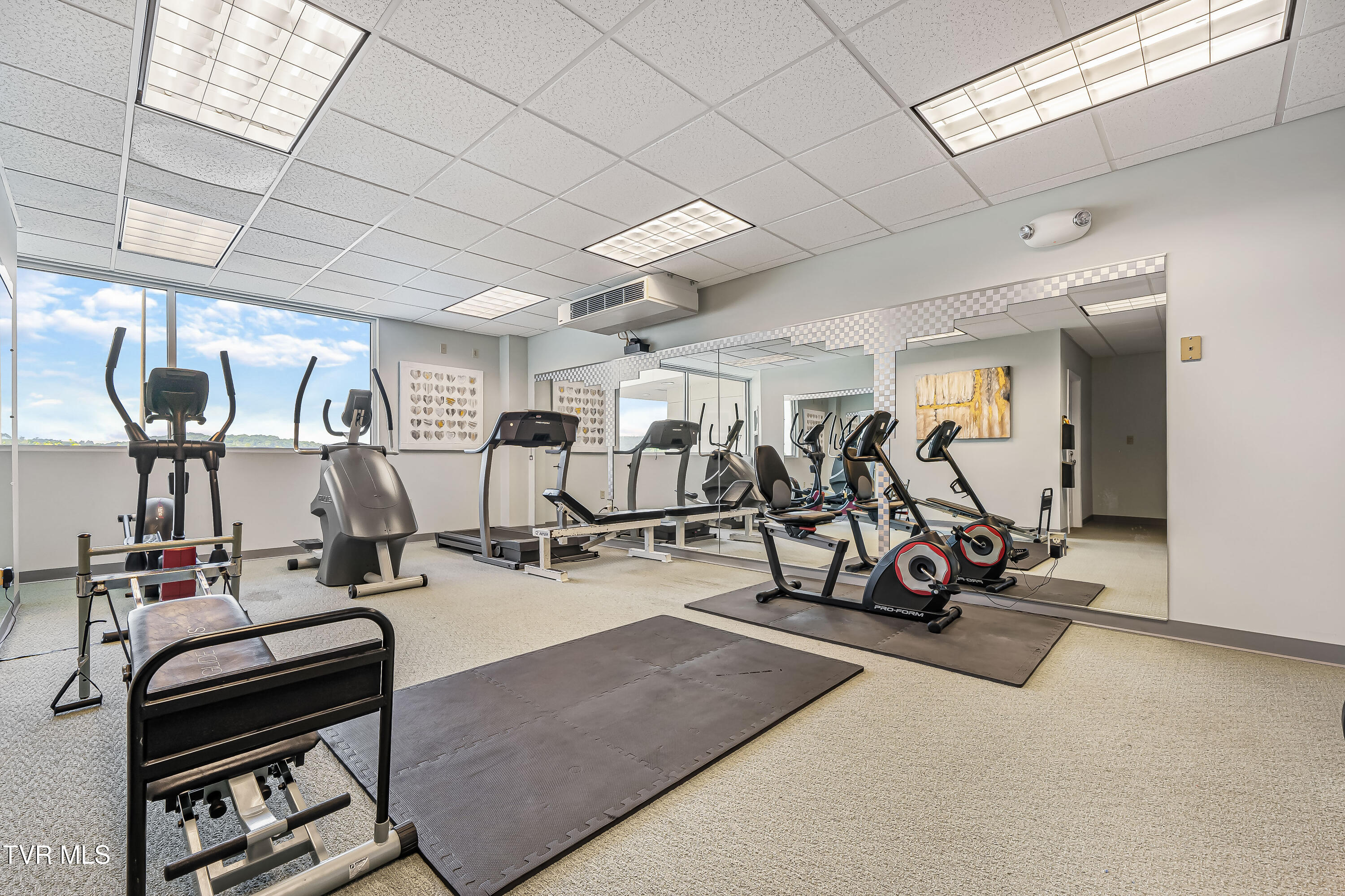 120 Raceday Center Drive, Unit 303 Bristol, TN 37620 - Photo 57 of 65 120 Raceday Center Dr (15 of 81)