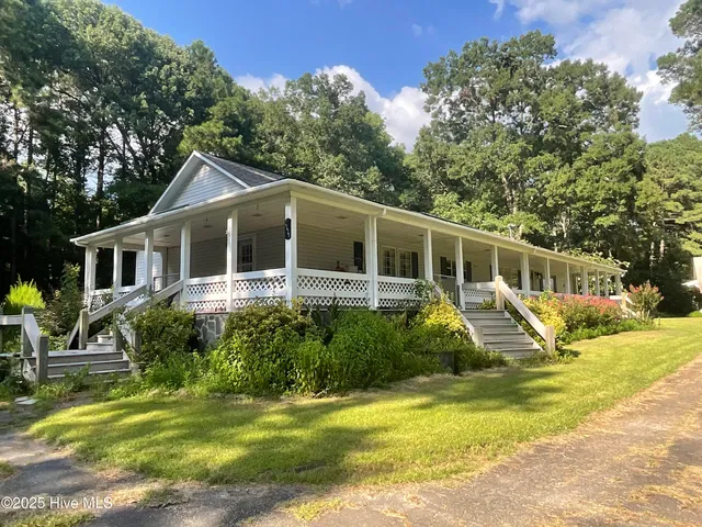 $1,200,000 | 2639 Highway 211, Clarkton, NC 28433
