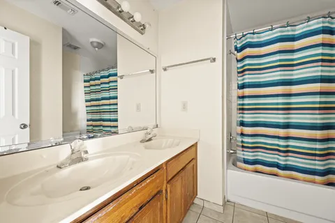 $210,000 | 607 Saunders Drive, Round Rock, TX 78664