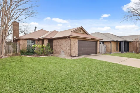 $210,000 | 607 Saunders Drive, Round Rock, TX 78664