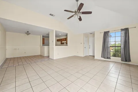 $210,000 | 607 Saunders Drive, Round Rock, TX 78664