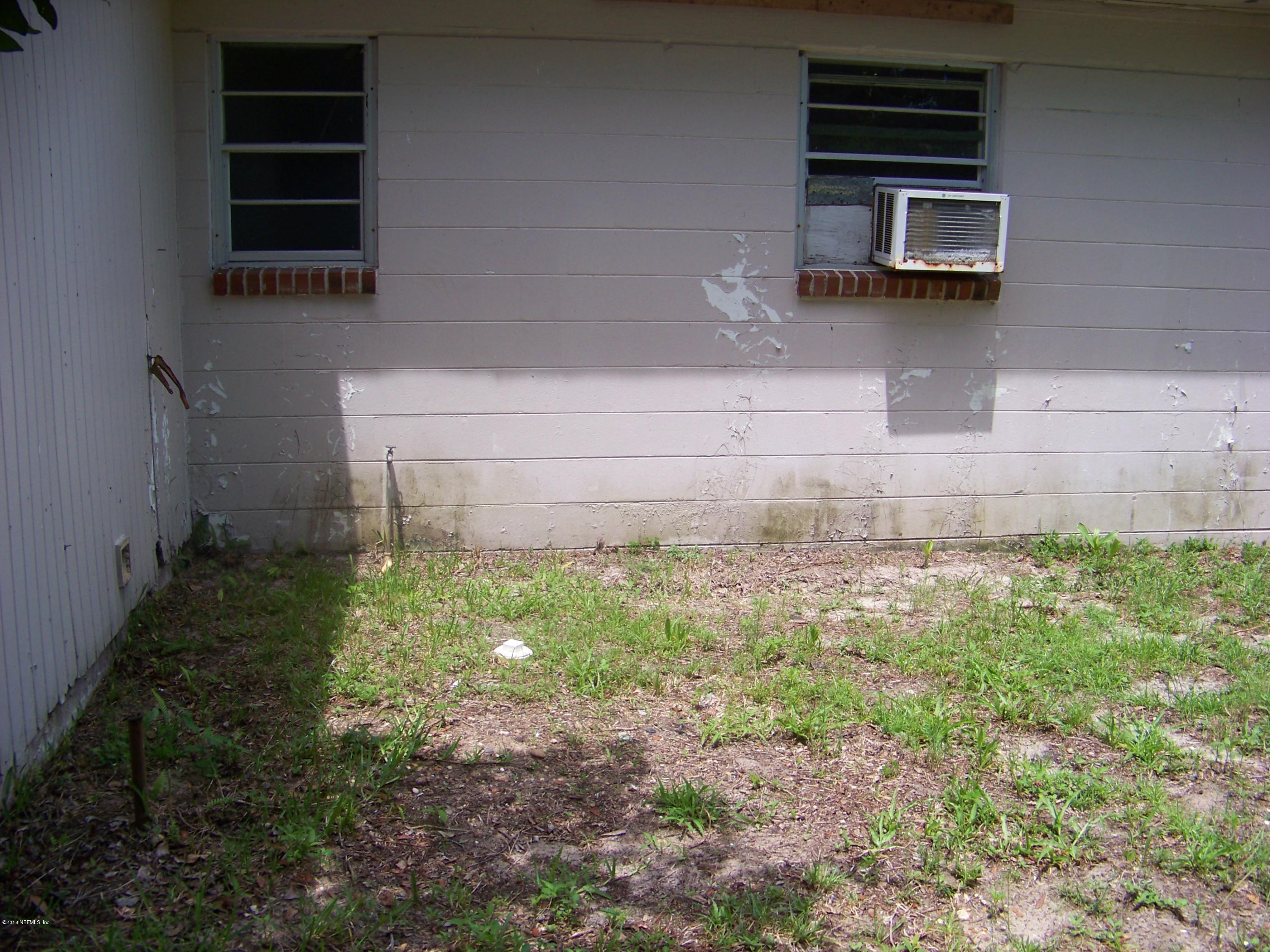 116 Kelly Smith School Road Palatka, FL 32177 - Photo 8 of 22 100_4279