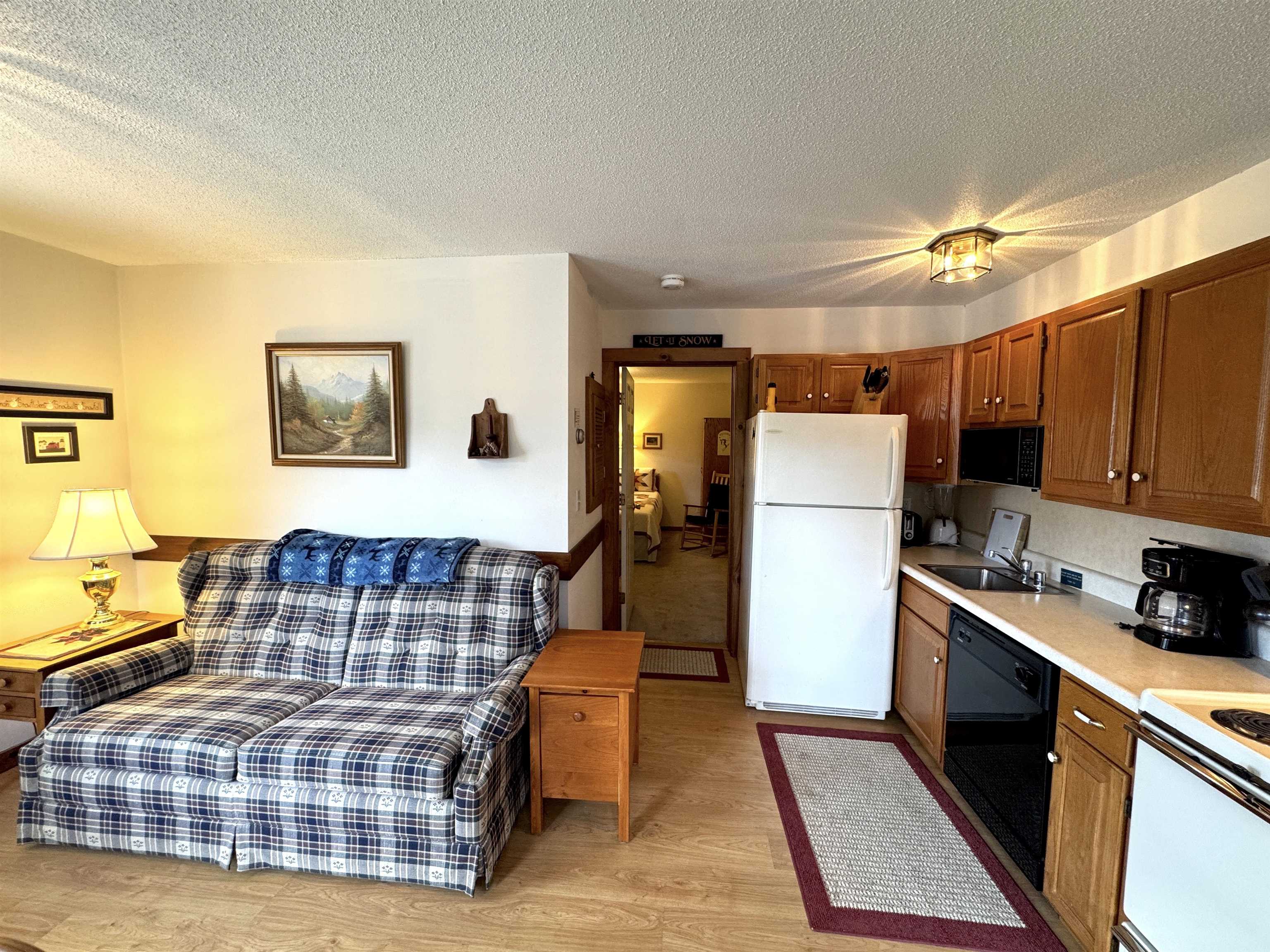 30 Pond Street, Unit 8 Ludlow, VT 05149 - Photo 11 of 28