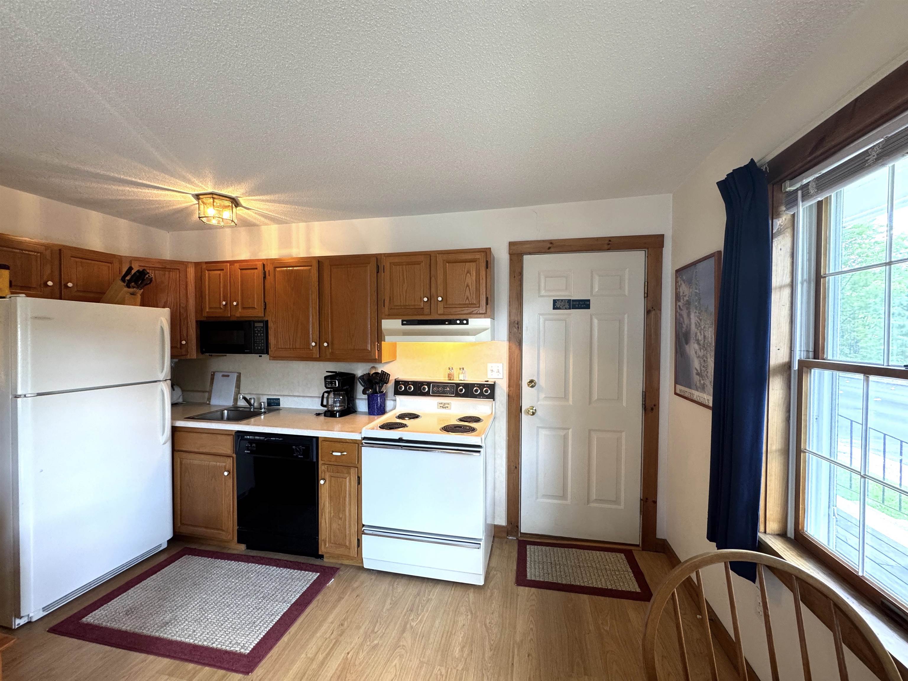 30 Pond Street, Unit 8 Ludlow, VT 05149 - Photo 10 of 28