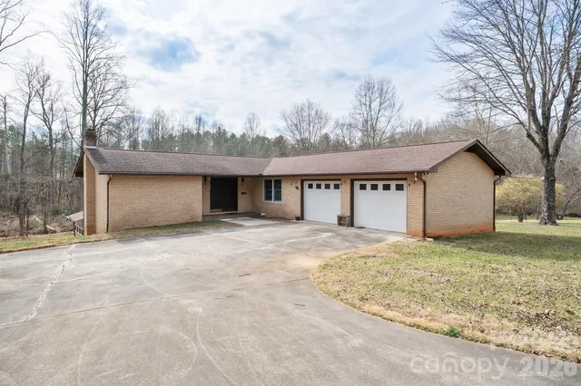 $394,900 | 2153 Southfork Drive, Morganton, NC 28655