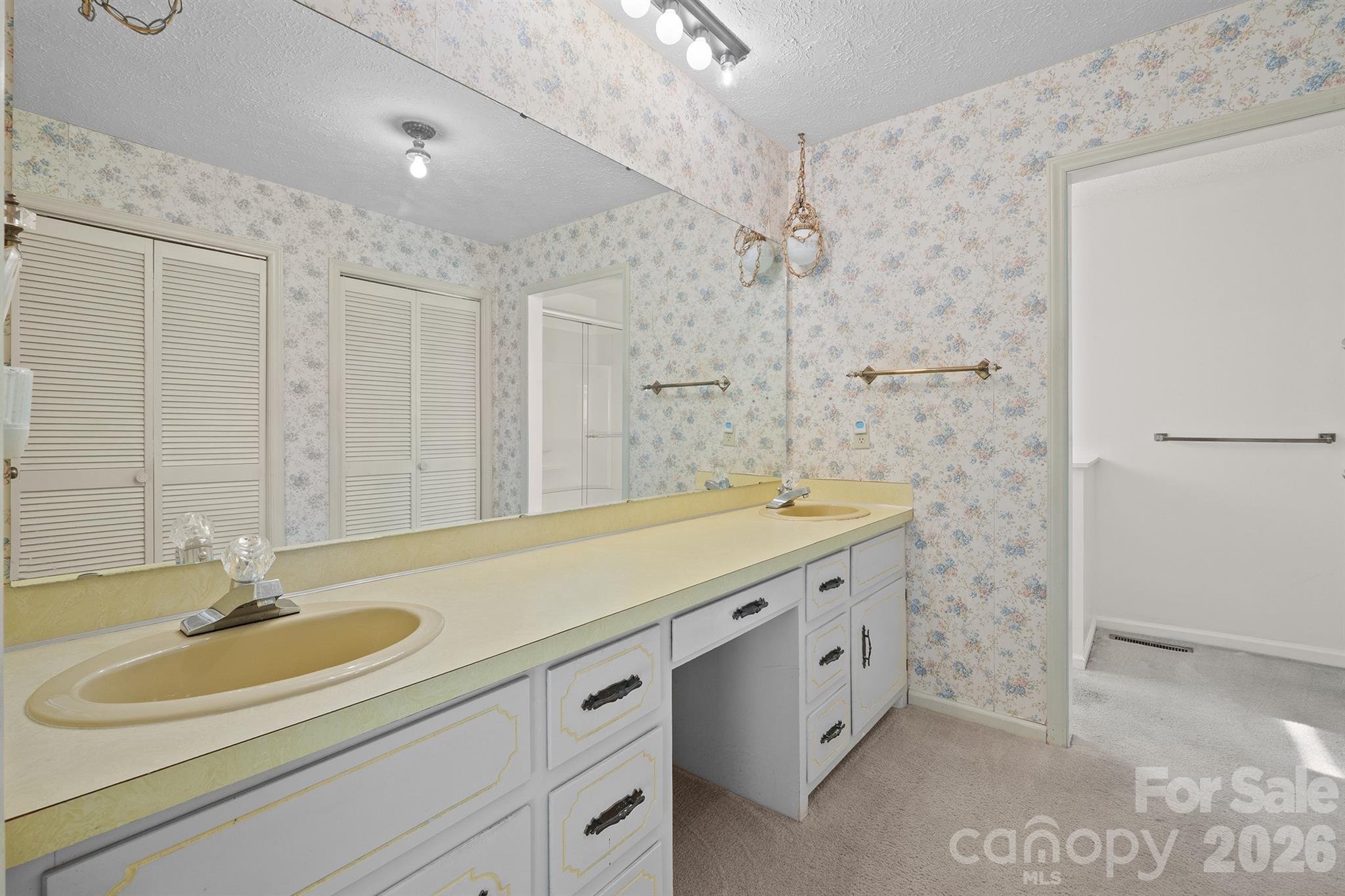 2153 Southfork Drive Morganton, NC 28655 - Photo 9 of 44