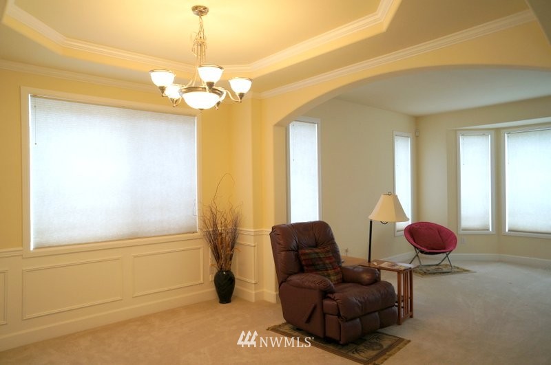4202 Northeast 9th Place Renton, WA 98059 - Photo 7 of 14