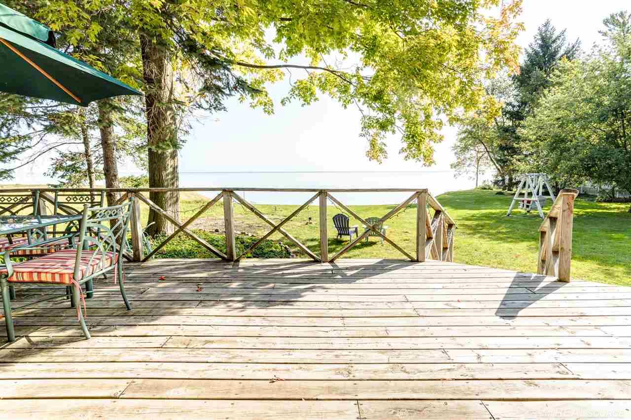 5376 Lakeshore Road Deckerville, MI 48427 - Photo 4 of 65
