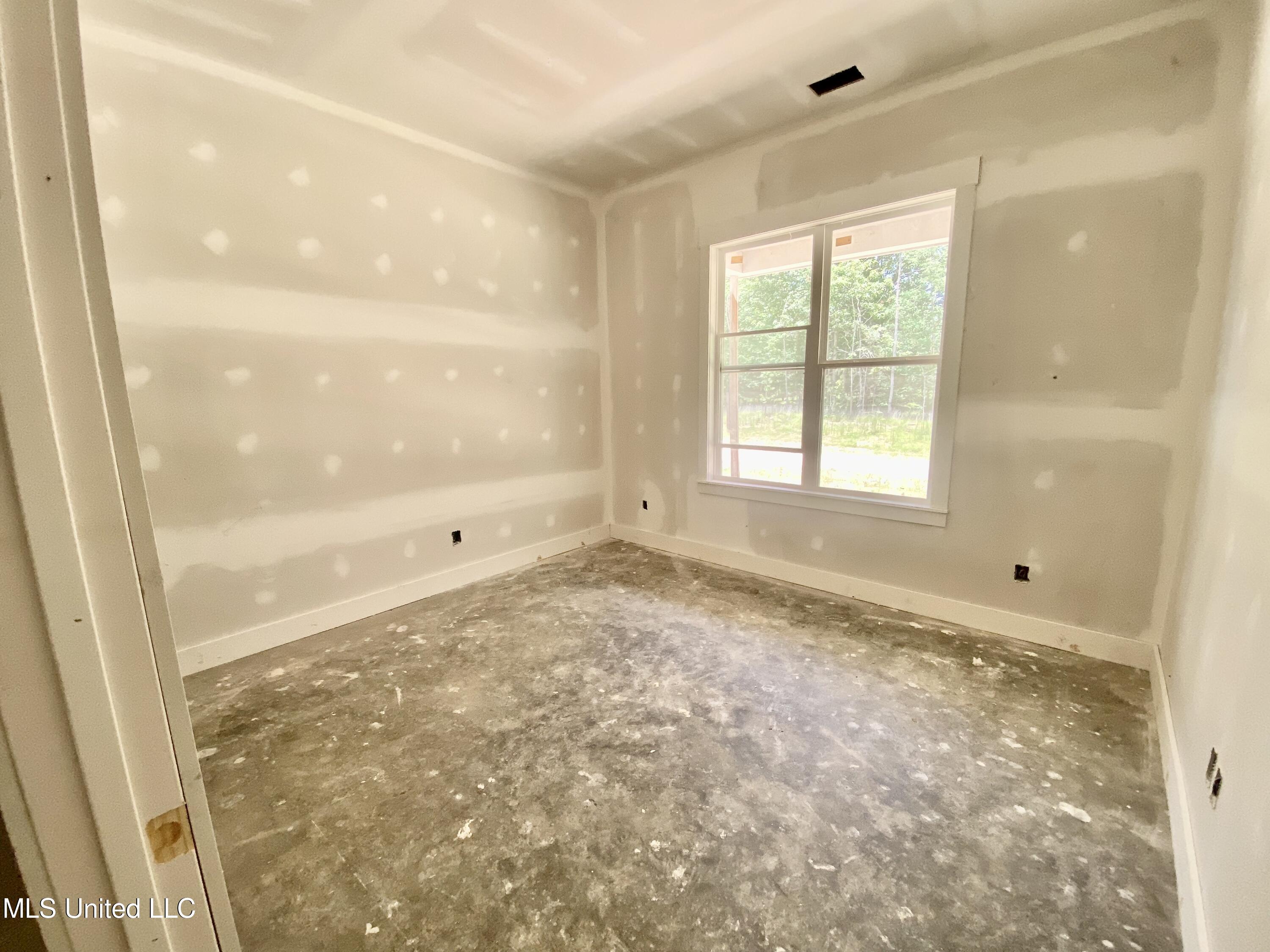 844 Getwell Road Hernando, MS 38632 - Photo 11 of 35 79E0BF19-D814-4611-B931-F09F9FF4B7F5_1_2