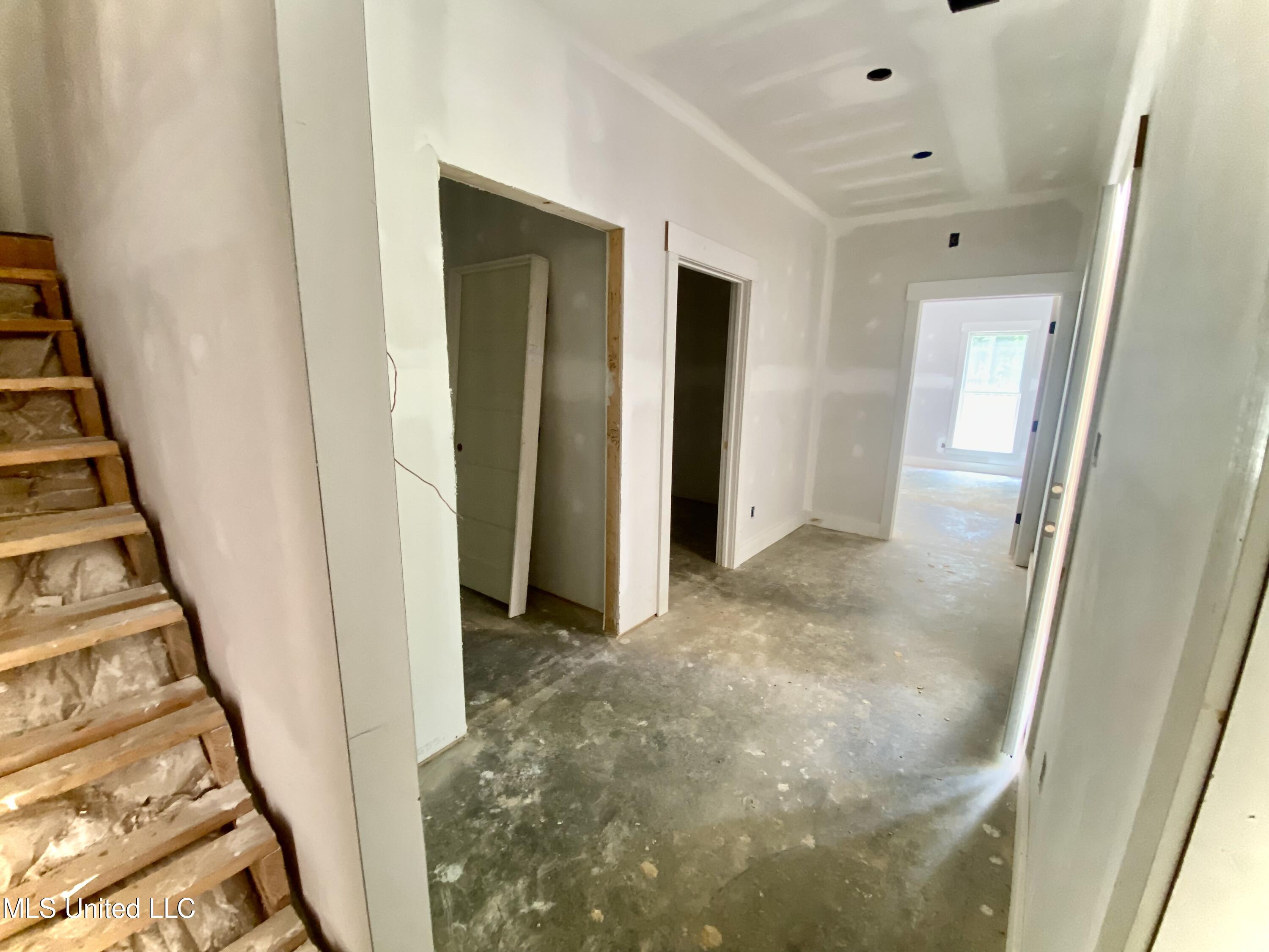 844 Getwell Road Hernando, MS 38632 - Photo 16 of 35 EB9B1EC2-55FB-4CC3-976A-520AFF63939B_1_2