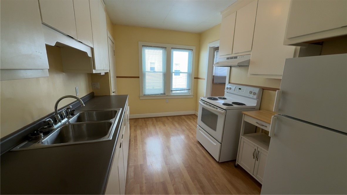 294 Walzer Road Irondequoit, NY 14622 - Photo 6 of 24