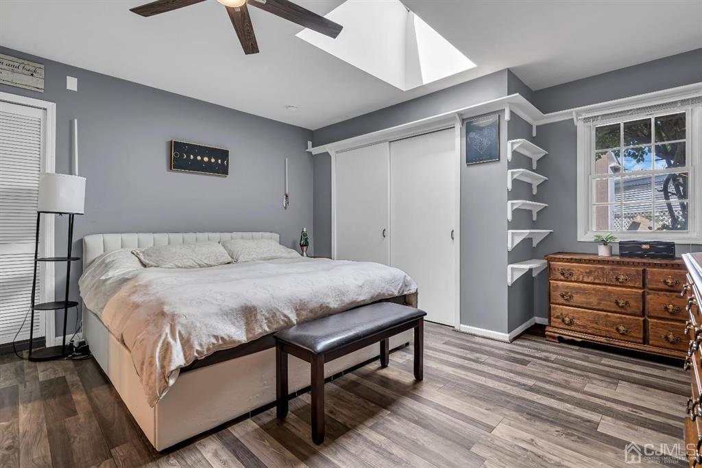 462 Old Post Road Edison, NJ 08817 - Photo 12 of 19 a bedroom with a bed and a cabinets