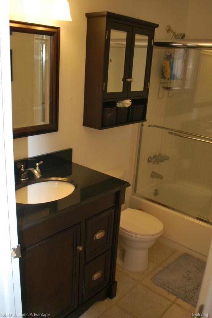 1434 West Webster Road, Unit 2 Royal Oak, MI 48073 - Photo 15 of 16 BEAUTIFUL FURNITURE PIECES