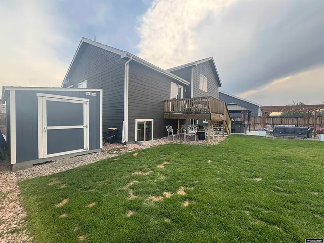 $424,999 | 930 Flicker Street, Douglas, WY 82633