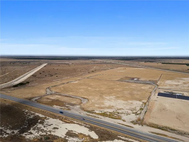 $5,988,000 | 20638 Taft Highway, Bakersfield, CA 93311