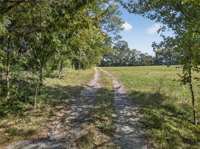 $1,299,999 | 1844 Sedberry Road, Thompson's Station, TN 37179